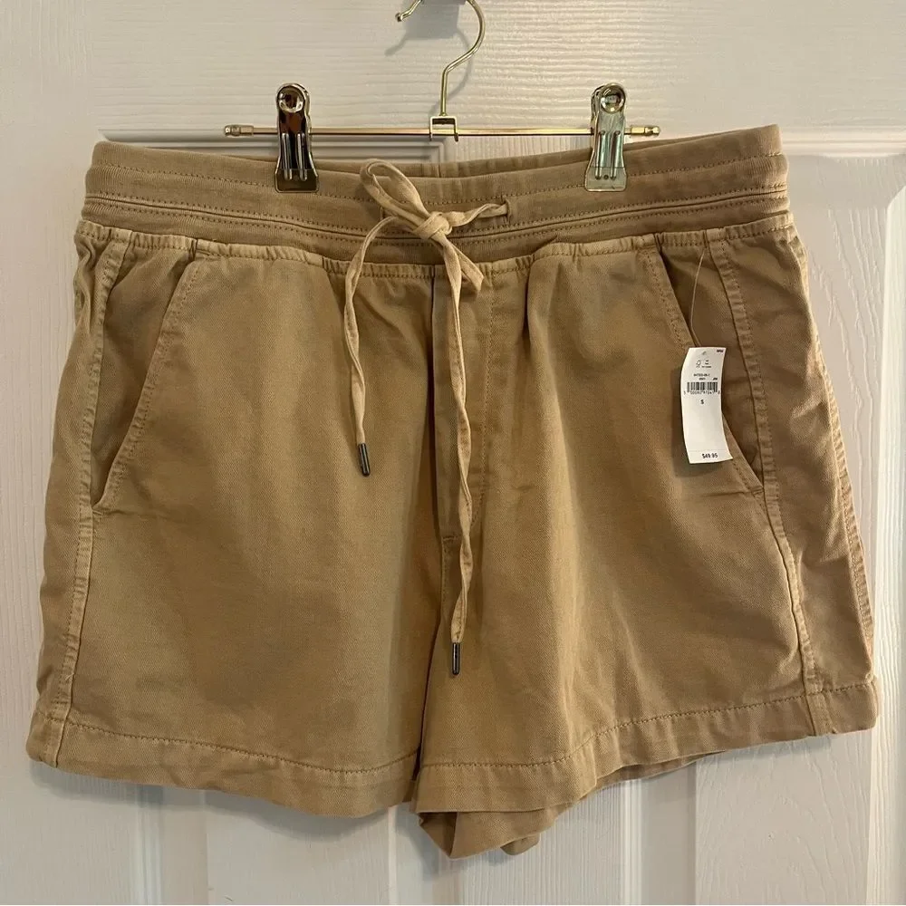 GAP Tan Cargo Shorts with Elastic Waistband NWT